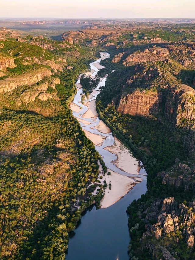 Roadtrip to Kakadu National Park: A Must-Do Aussie Adventure! 🚗🌳✈️