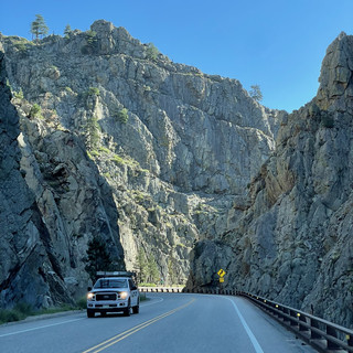 🚗 Rocky Mountain National Park Transportation Tips: Get Around Like a Pro! 🏔️🛣️