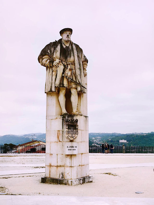 🎒💸 Backpacker Essentials: Coimbra on a Budget