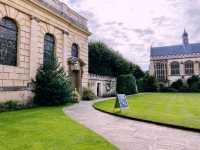 🚗 Ride-Sharing in Oxford: Zip Through This Academic Wonderland with Ease 🎓✨