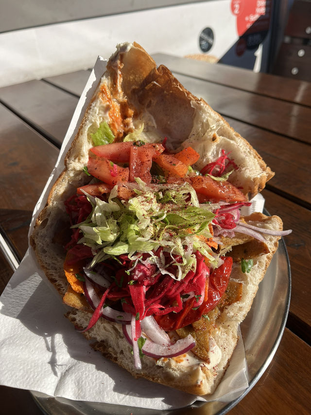 Beautiful Park & Local Food in Berlin🧡🇩🇪