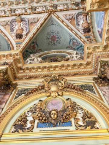 INSIDE THE BREAKERS: NEWPORT’S GILDED AGE MASTERPIECE 🇺🇸