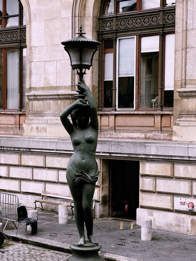 Stroll Through Paris: From Opéra Garnier to Galeries Lafayette 🇫🇷