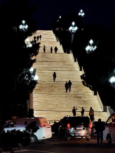 ✨ Baku After Dark: A Magical Evening Walk Through the City of