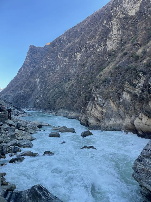 Tiger Leaping Gorge, Lijiang, Yunnan🍃🌿 Tiger Leaping Gorge, Lijiang, Yunnan🍃🌿