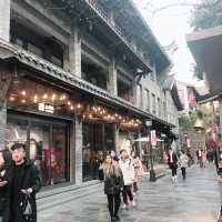 Chengdu’s MUST visit - Kuanzhai alley 