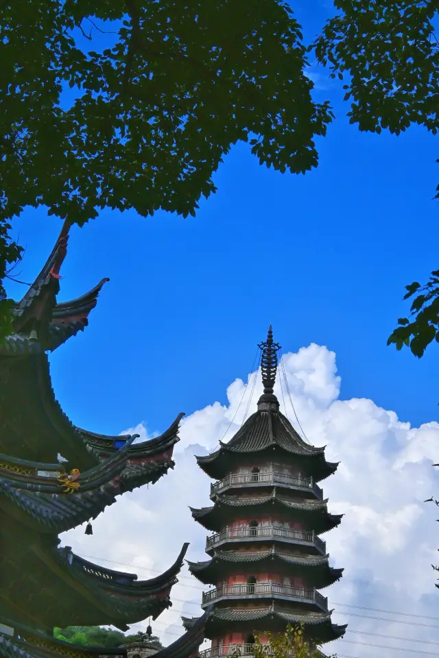 A sight for a thousand years! This ancient temple from the Jin Dynasty in Ningbo really amazed me