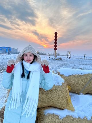 Tour around Changchun | I actually took a big picture of the Year of the Dragon here!