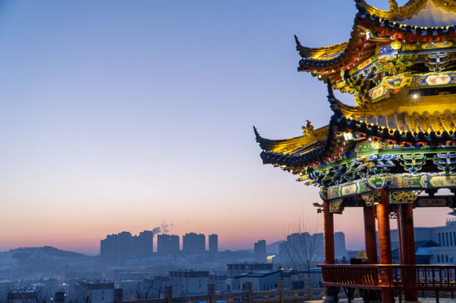 吉林這動漫感的夜景，一秒帶你穿越回古代
