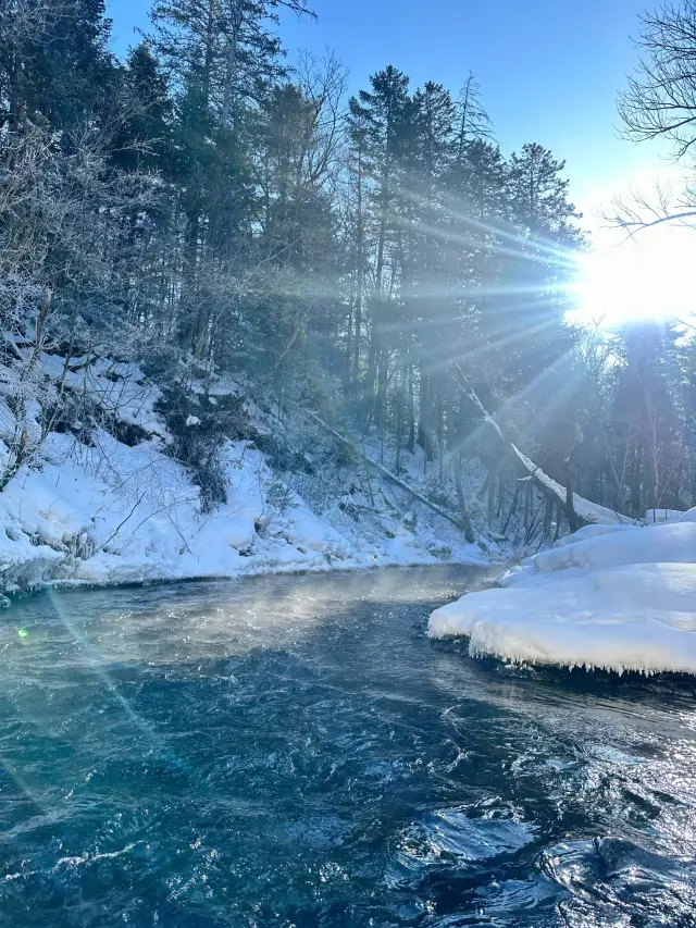 長白山旅遊看到霧凇