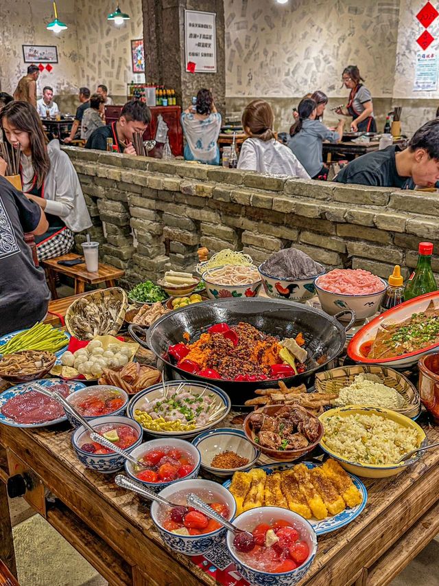 The hotpot restaurant where queues are inevitable at noon🔥 I only swear by this one.