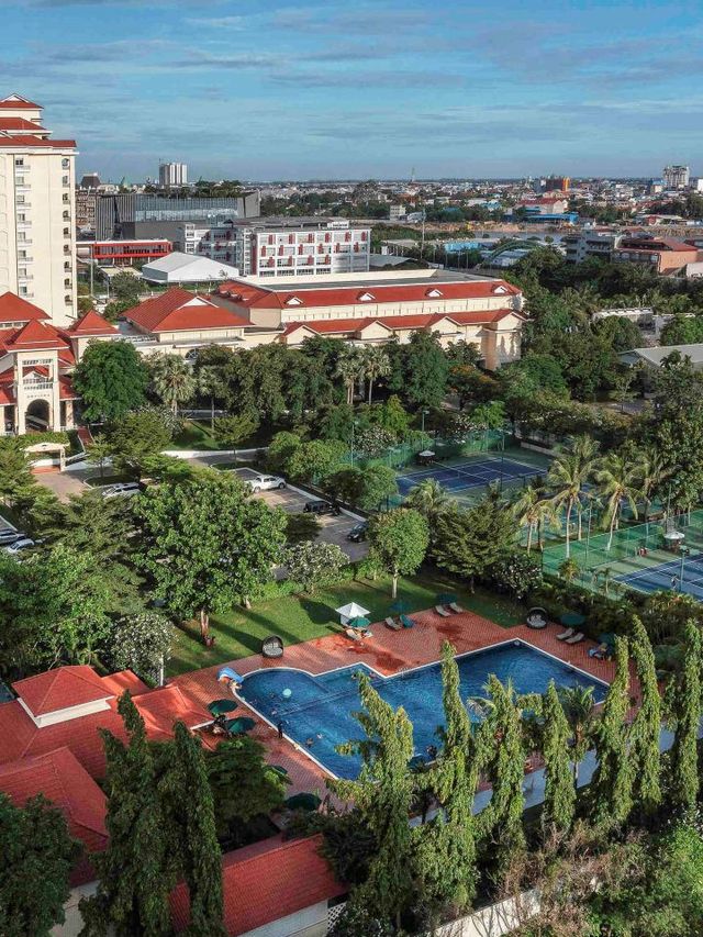 🌟 Phnom Penh's Sofitel: A Blend of Heritage & Luxury 🌟
