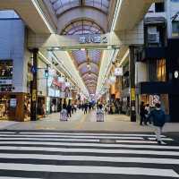 打卡日本狸小路商業步行街