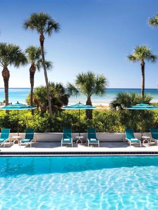 🌴✨ Longboat Key's Luxe Escape: Top Hotel Picks! ✨🌴