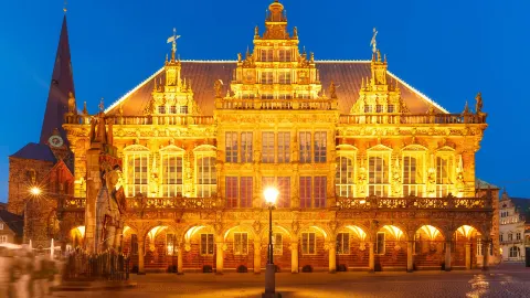 Grimm's Fairy Tale Journey: Drive through dreams and look for the light and shadow of childhood — traveler post in Bremen