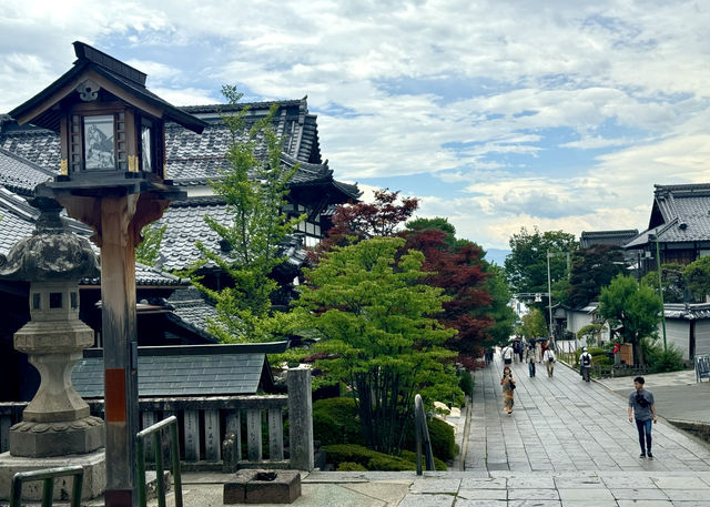 長野善光寺 仲見世通主打一個吃吃喝喝