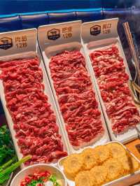 新店中央大街也能吃到潮汕牛肉火鍋啦！！。