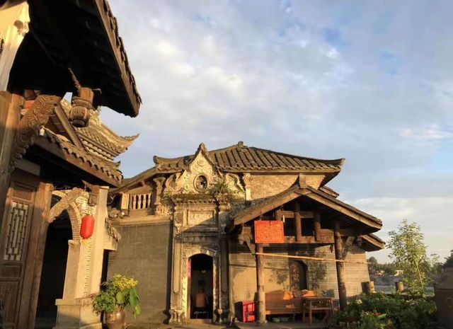別處是網紅打卡地，這裡是元通古鎮的靜謐日常