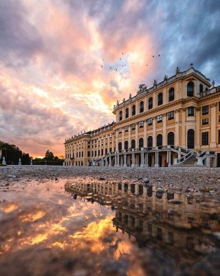 Vienna, the capital of music and a famous historical and cultural city.