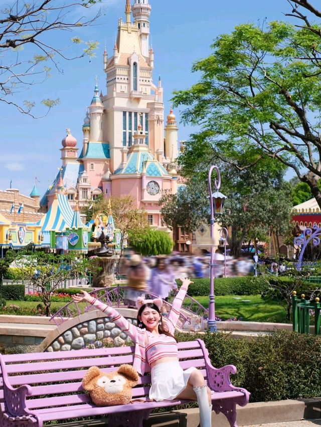 Hong Kong Disneyland's is a Dreamland 😍❤️