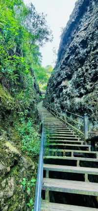 【 探秘大別山，石窟風情谷之旅】