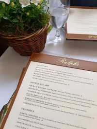Magical restaurant in Paris
