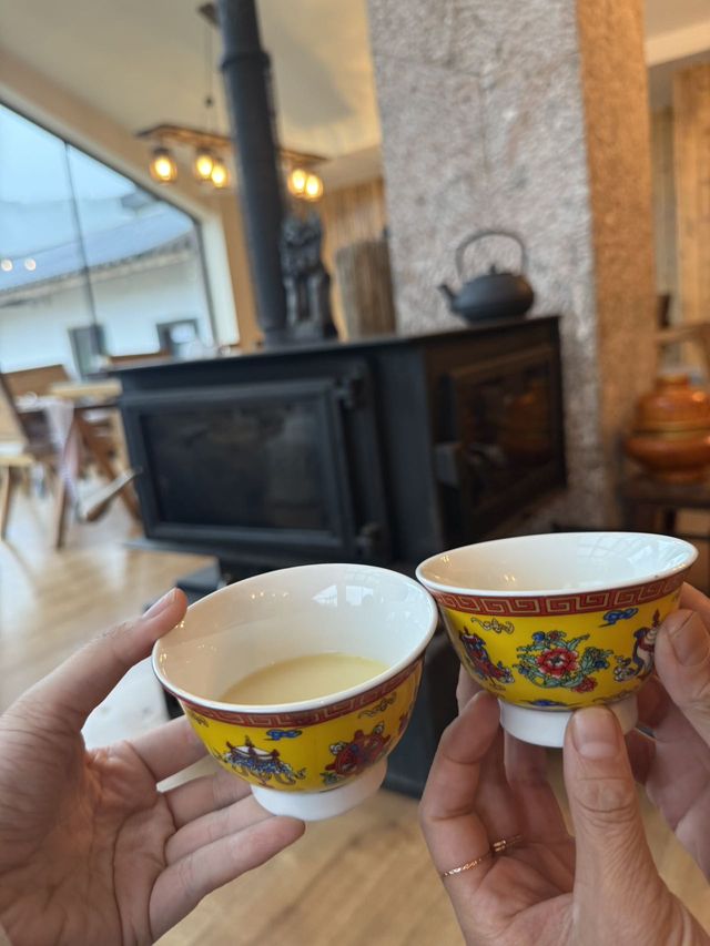桃花塢綜藝王鶴棣同款！玉龍雪山小木屋酒店