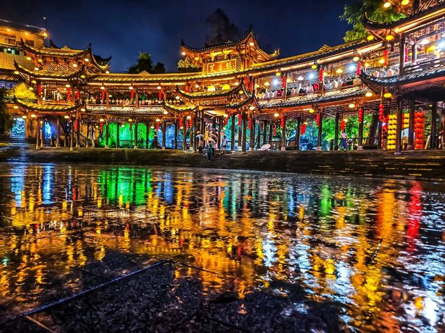 The waterfall town called Furong 芙蓉镇 is a must visit!