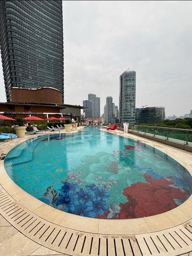 上海📍𝗦𝗵𝗮𝗻𝗴𝗛𝗮𝗶🏊W酒店戶外泳池  