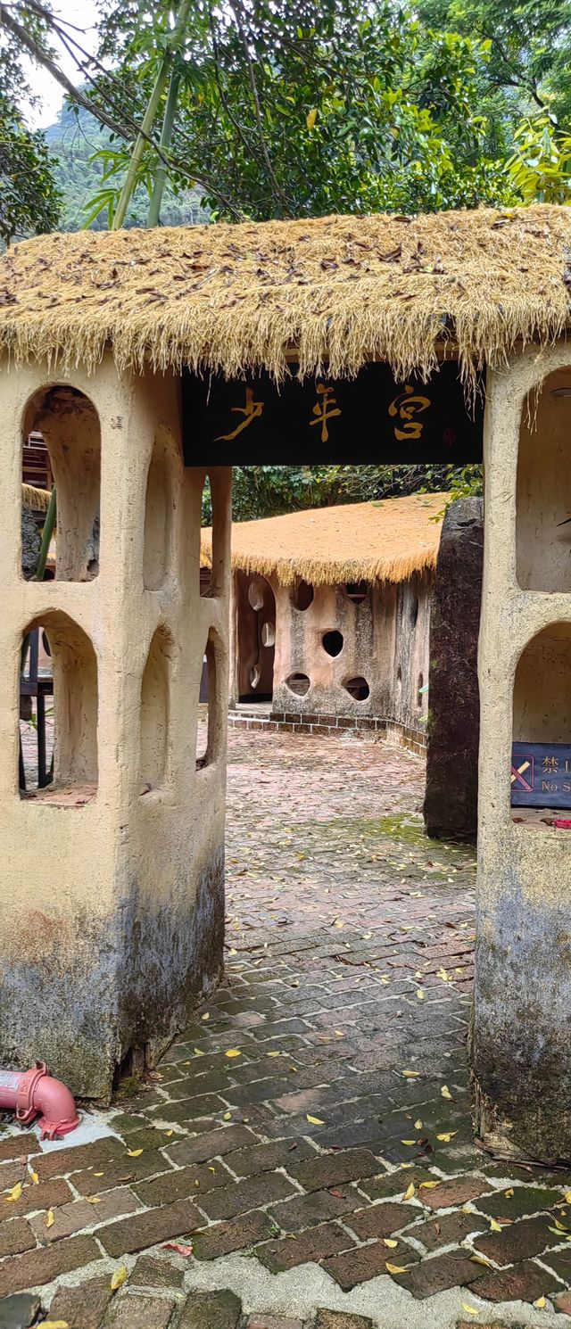 剛好遇上週末，來一場說走就走的旅行，雖然只有短暫的2天，但也不免感到疲憊，從一開始的期待到捨不得離開，也
