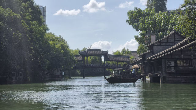 【總要去一趟烏鎮吧，赴一場跨越千年的時光之約】