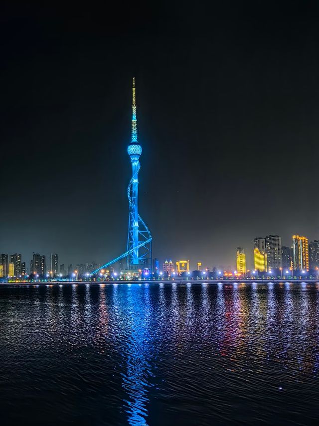 大美臨沂歡迎你，10月1中國人必到的地方。