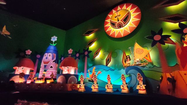Disney Sea版本的小小世界