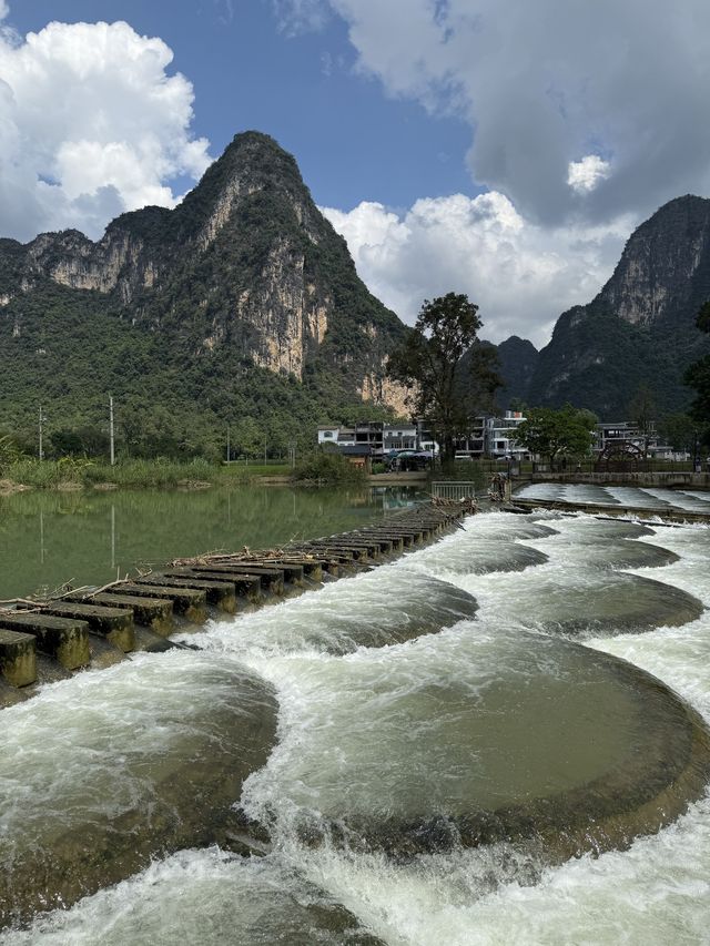 在攜程預訂的16人獨立成團六天五晚廣西之行，堪稱完美旅途範本！從抵達南寧的那一刻起，溫暖便如約而至，