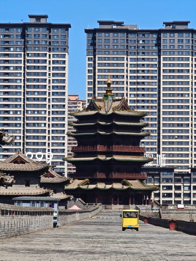 城牆暴走攻略！在大同古城牆上騎車看遍600年滄桑
