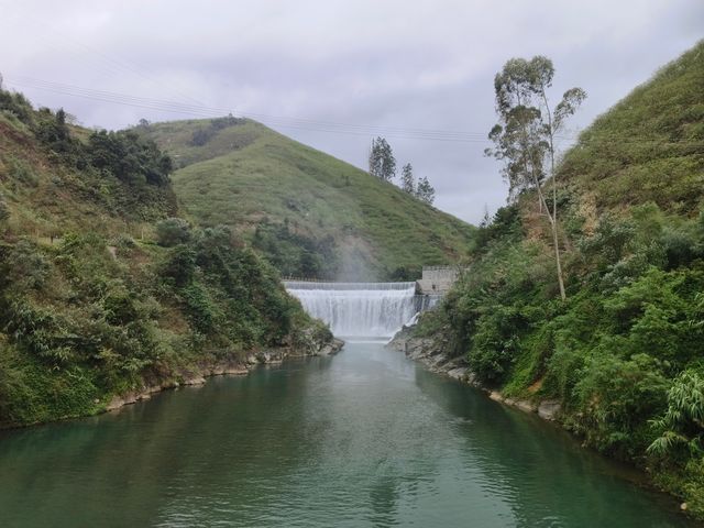 信宜李鄉竹海旅遊度假區