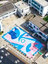 彩虹小島|闖入多巴胺色的漫畫世界