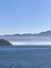 在瀘沽湖酒店看到晨霧！12.5實拍