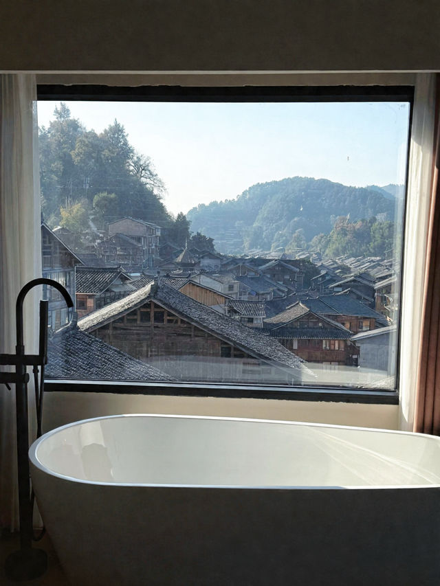 因為一扇窗，來到一座城