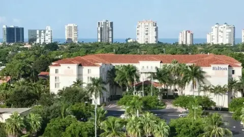 探索那不勒斯:我在那不勒斯希爾頓酒店的難忘住宿體驗 — traveler post in 那不勒斯