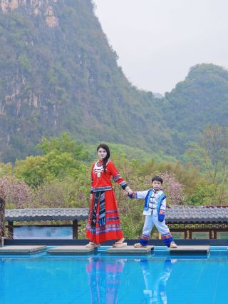 Family trip to Yangshuo, a must-stay! Stay in a Zhuang-style playful hotel nestled in the mountains and waters