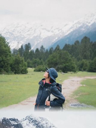 林芝の仙境トレッキング｜サントン牧場から新措湖への絶景の秘境