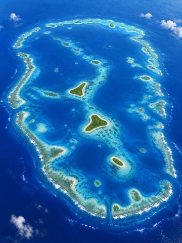 ここはモルディブではありません。中国人だけが所有するガラスの海です
