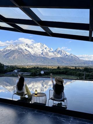 A Romantic Encounter with the Snow Mountain | A Gentle Mountain Retreat at Lijiang Shanheli