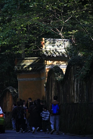 Tips for visiting Guoqing Temple during the Mid-Autumn Festival and National Day holidays