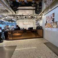 擁有香港仔避風塘海景的雅格酒店
