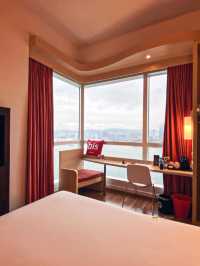 Decent Harbour View Staycation - ibis Hong Kong Central & Sheung Wan