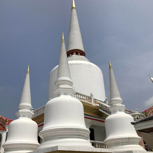 วัดธาตุน้อย เมืองคอน