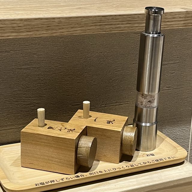 【大阪・東梅田】蕎麦本来の香りを楽しめる「石挽き十割蕎麦 玄盛 東梅田店」