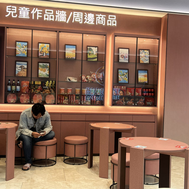 海底撈 享受美食也能體驗奢華服務 好吃好玩